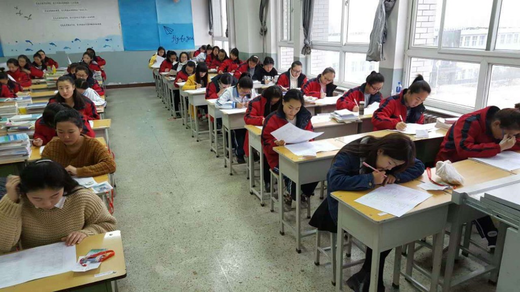 我校职业技能鉴定所组织忻州职技院学生进行计算机考试